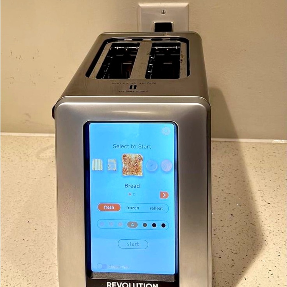 Touch screen Revolution Toaster
